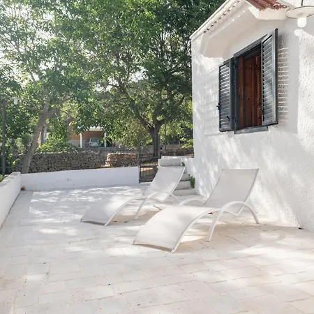 Trullo Bella Vista With Patio & Parking Apartment